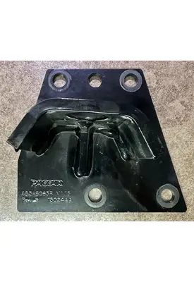 PETERBILT 337 Engine Mounts