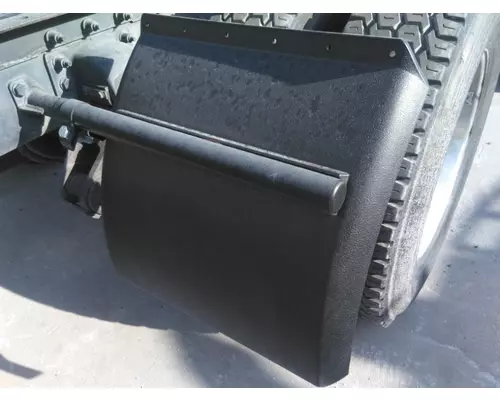 PETERBILT 337 FENDER, QUARTERHALF REAR