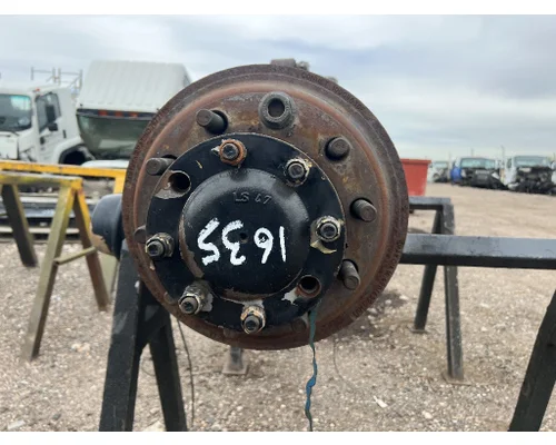 PETERBILT 337 Hub