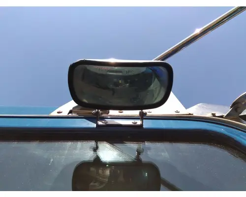 PETERBILT 337 MIRROR LOOK DOWN