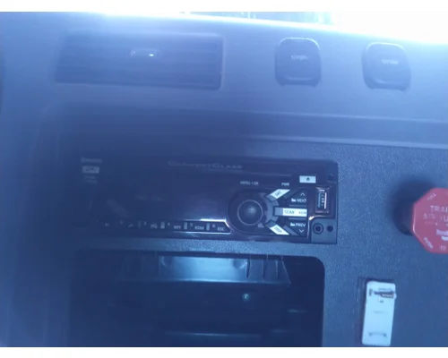 PETERBILT 337 RADIO AM/FM/BLUETOOTH