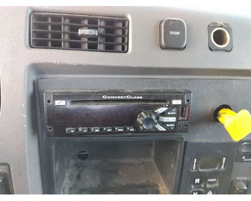 PETERBILT 337 RADIO AMFMCD