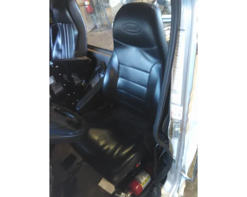 PETERBILT 337 SEAT, FRONT