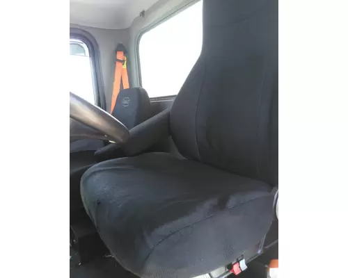 PETERBILT 337 SEAT, FRONT