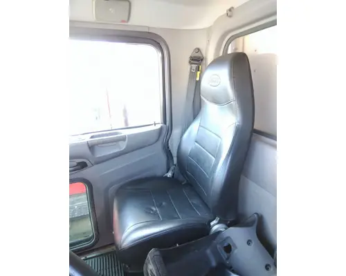 PETERBILT 337 SEAT, FRONT