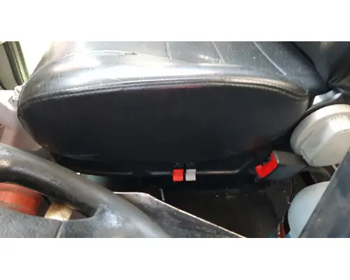 PETERBILT 337 SEAT, FRONT