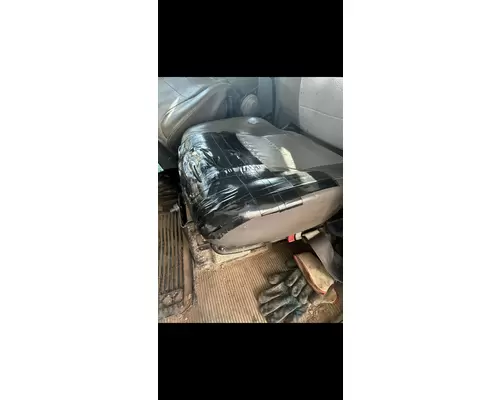 PETERBILT 337 Seat, Front