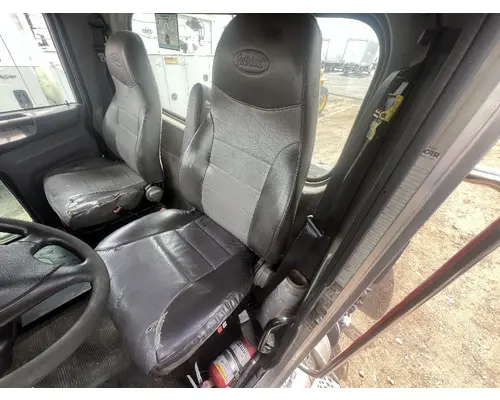 PETERBILT 337 Seat, Front