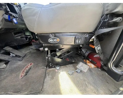 PETERBILT 337 Seat, Front