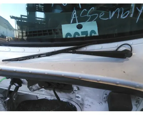 PETERBILT 337 WINDSHIELD WIPER ASSEMBLY