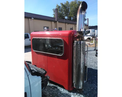 PETERBILT 340 CAB