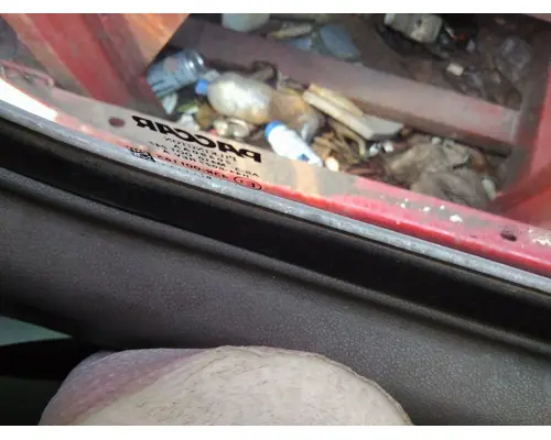 PETERBILT 340 GLASS, BACK