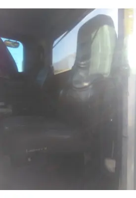PETERBILT 340 SEAT, FRONT
