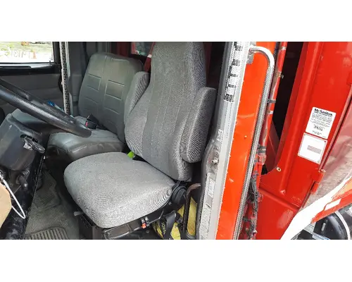 PETERBILT 340 SEAT, FRONT