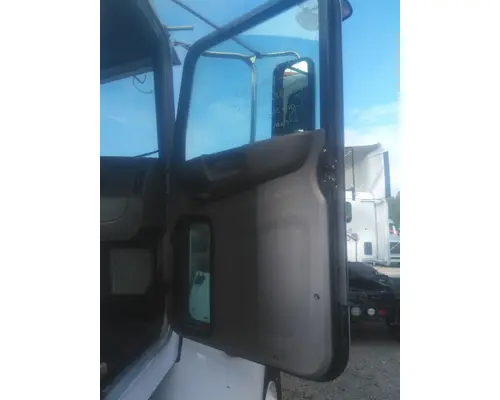 PETERBILT 348 2010-2021 DOOR ASSEMBLY, FRONT