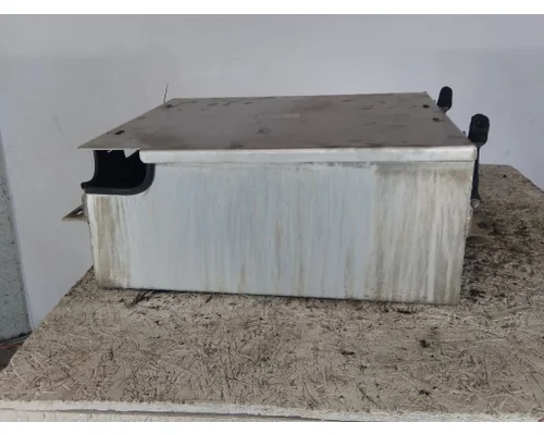 PETERBILT 348 BATTERY BOX