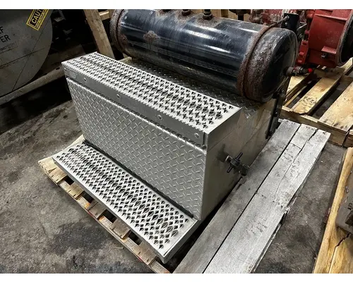 PETERBILT 348 Battery Box