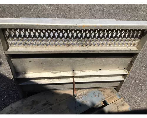PETERBILT 348 Battery Box