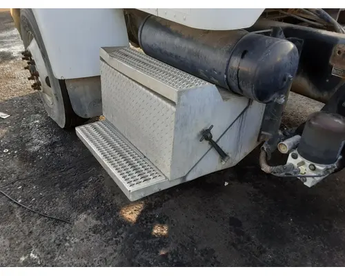 PETERBILT 348 Battery Boxes