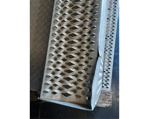 PETERBILT 348 Battery Boxes