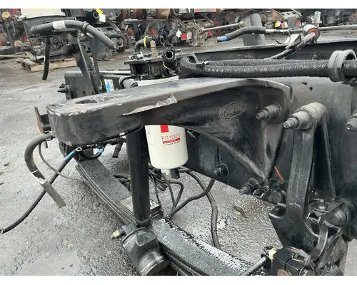 PETERBILT 348 Cab Mount Bracket