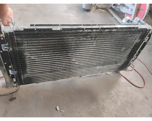 PETERBILT 348 Charge Air Cooler (ATAAC)