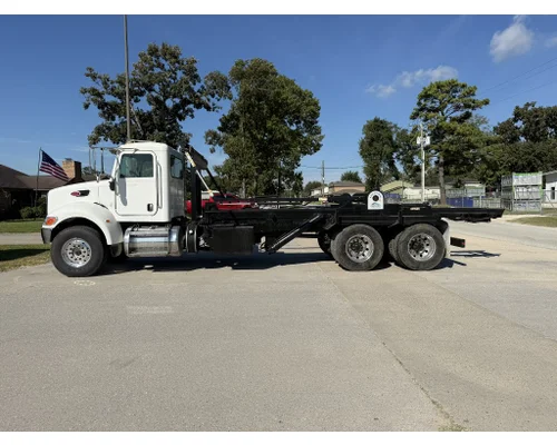 PETERBILT 348 Complete Vehicle