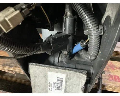 PETERBILT 348 DEF Pump