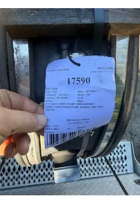 PETERBILT 348 DEF Tank