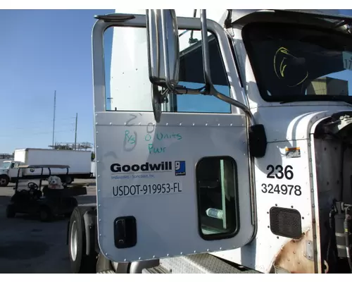 PETERBILT 348 DOOR ASSEMBLY, FRONT