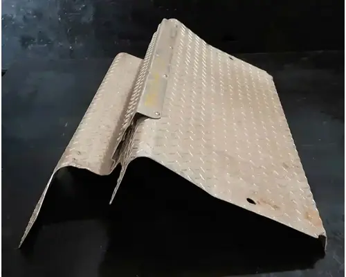 PETERBILT 348 DPF Cover