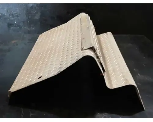 PETERBILT 348 DPF Cover