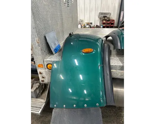 PETERBILT 348 Fender Extension