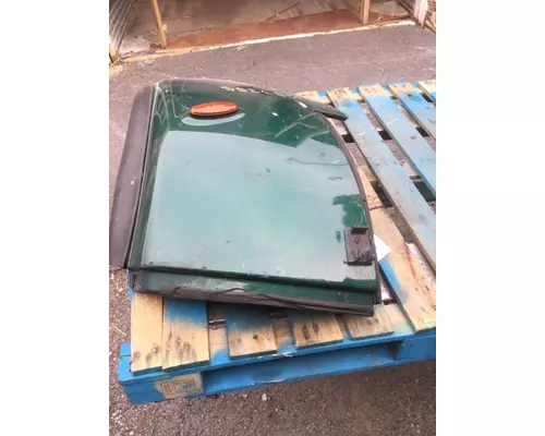PETERBILT 348 Fender Extension