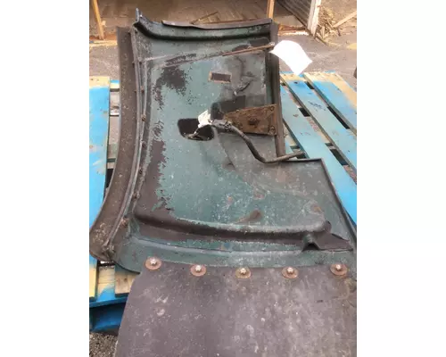 PETERBILT 348 Fender Extension