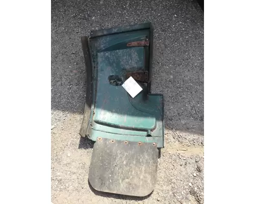 PETERBILT 348 Fender Extension