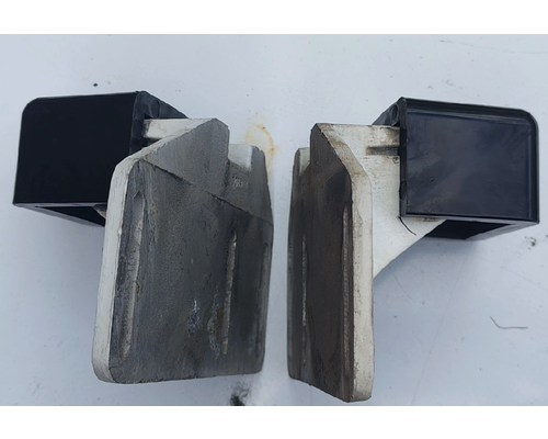 PETERBILT 348 Hood Parts