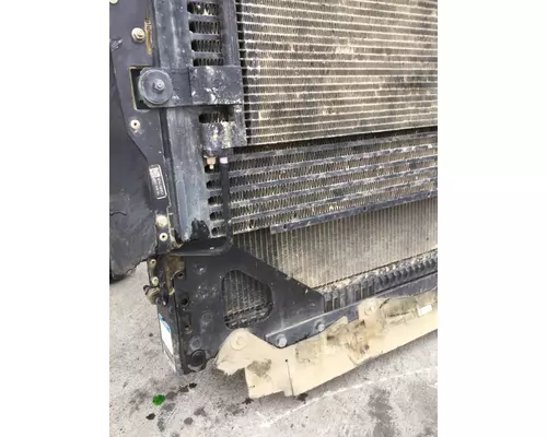 PETERBILT 348 RADIATOR ASSEMBLY