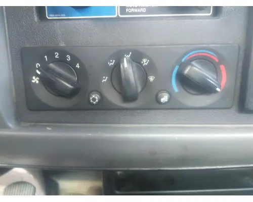 PETERBILT 348 TEMPERATURE CONTROL