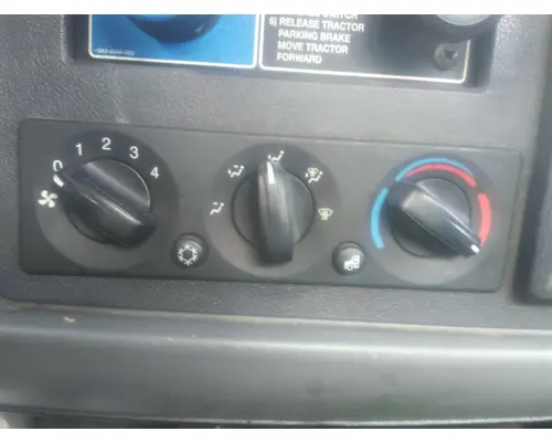 PETERBILT 348 TEMPERATURE CONTROL