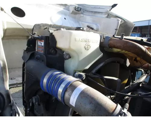 PETERBILT 348 WINDSHIELD WASHER RESERVOIR