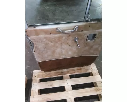 PETERBILT 349 1980-1987 DOOR ASSEMBLY, FRONT