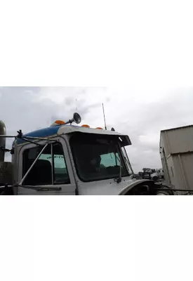 PETERBILT 349 CAB CLIP