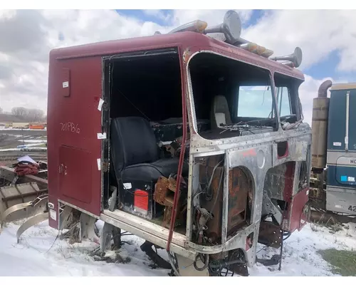 PETERBILT 352 Cab Assembly