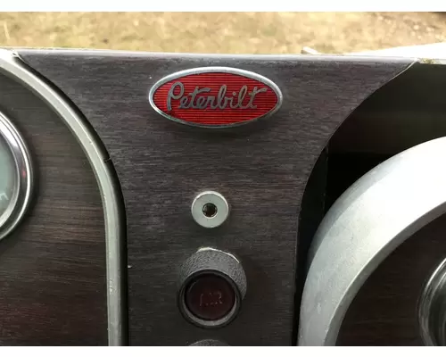 PETERBILT 352 Dash Assembly