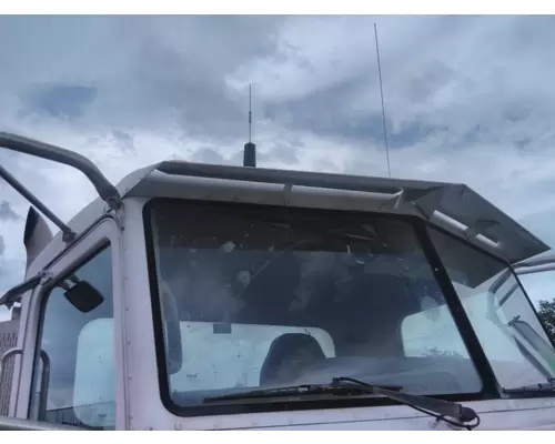 PETERBILT 357 CAB CLIP