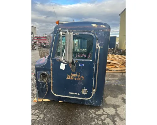 PETERBILT 357 Cab