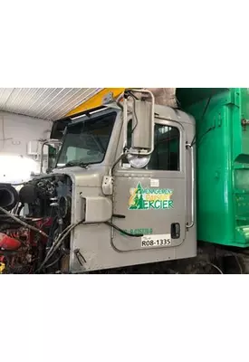 PETERBILT 357 Cab