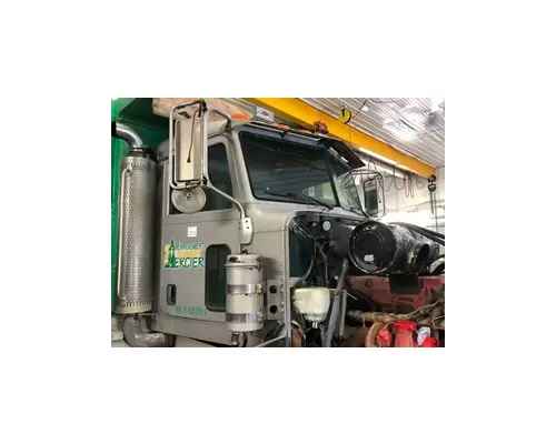 PETERBILT 357 Cab
