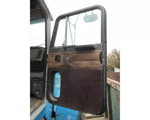 PETERBILT 357 DOOR ASSEMBLY, FRONT